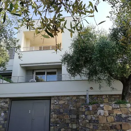 Nyaraló Sugli Allori